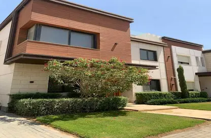 Villa - 3 Bedrooms - 3 Bathrooms for sale in Azzar - 5th Settlement Compounds - The 5th Settlement - New Cairo City - Cairo