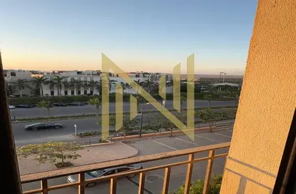 شقة - 3 غرف نوم - 3 حمامات للايجار في ذا كورت ياردز - كمبوندات الشيخ زايد - الشيخ زايد - الجيزة