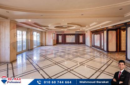 Apartment - 3 Bedrooms - 3 Bathrooms for sale in Zaki Ragab St. - Smouha - Hay Sharq - Alexandria