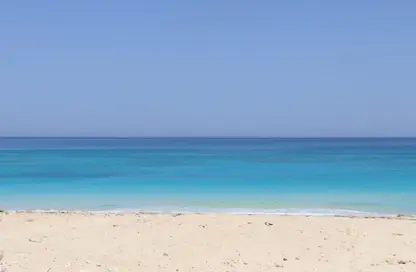 شاليه - 2 غرف نوم - 2 حمامات للبيع في مارسيليا بيتش 5 - راس الحكمة - الساحل الشمالي