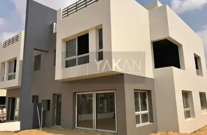 Twin House - 3 Bedrooms - 3 Bathrooms for sale in Hyde Park - 5th Settlement Compounds - The 5th Settlement - New Cairo City - Cairo