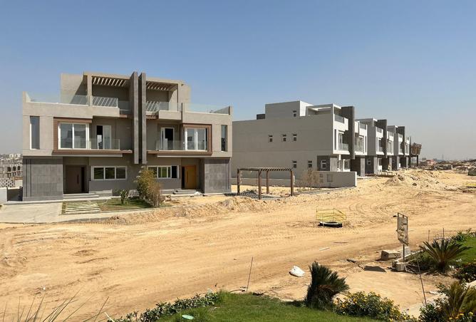 8259800 - Property Image 3