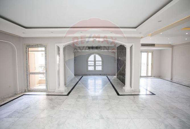 8337013 - Property Image 2