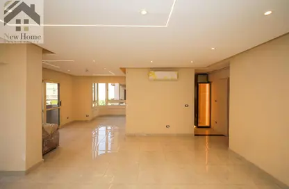 Apartment - 2 Bedrooms - 1 Bathroom for sale in Zahraa El Maadi - Hay El Maadi - Cairo