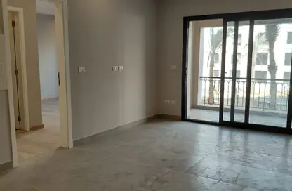 Apartment - Studio - 2 Bathrooms for rent in Village West - Sheikh Zayed Compounds - Sheikh Zayed City - Giza