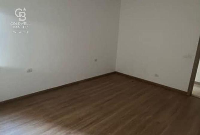 8078924 - Property Image 3