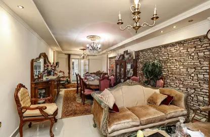 Apartment - 3 Bedrooms - 3 Bathrooms for sale in Laurent - Hay Sharq - Alexandria