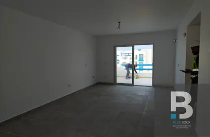Penthouse - 3 Bedrooms - 2 Bathrooms for sale in Mountain View - Ras Al Hekma - North Coast
