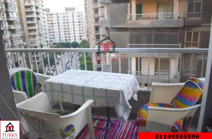 Apartment - 2 Bedrooms - 1 Bathroom for sale in Al Geish Road - Saraya - Sidi Beshr - Hay Awal El Montazah - Alexandria