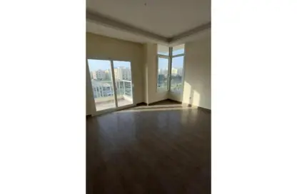 Apartment - 2 Bedrooms - 1 Bathroom for rent in Al Mohandes Ahmed Kamal Hamdy St. - 16th District - Sheikh Zayed City - Giza