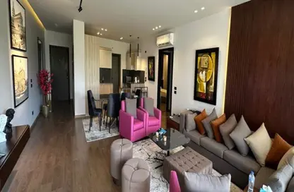 Apartment - 2 Bedrooms - 2 Bathrooms for sale in Lake View Residence - 5th Settlement Compounds - The 5th Settlement - New Cairo City - Cairo