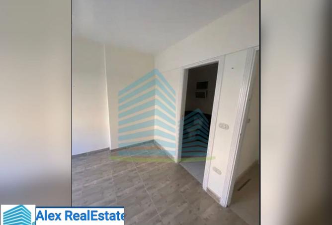 8105299 - Property Image 2