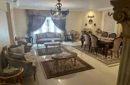 Apartment - 3 Bedrooms - 2 Bathrooms for sale in Zahraa Al Maadi Tunnel - Degla - Hay El Maadi - Cairo