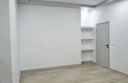 Clinic - Studio - 2 Bathrooms for rent in West Park Mall - 26th of July Corridor - 6 October City - Giza