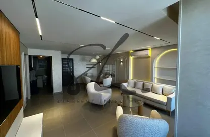 شقة - 2 غرف نوم - 2 حمامات للبيع في مون ريزيدنس - فيفث سكوير - التجمع الخامس - مدينة القاهرة الجديدة - القاهرة