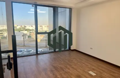 Office Space - Studio - 2 Bathrooms for rent in Hyde Park - 5th Settlement Compounds - The 5th Settlement - New Cairo City - Cairo