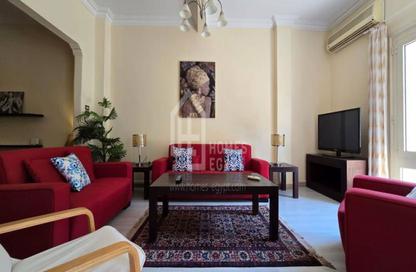 Apartment - 2 Bedrooms - 1 Bathroom for rent in Ibn Maysser St. - Zamalek - Cairo