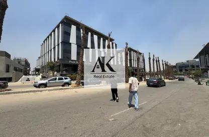 Office Space - Studio - 2 Bathrooms for rent in Park St. - Ring Road - The 5th Settlement - New Cairo City - Cairo