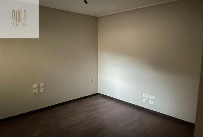 8127304 - Property Image 2
