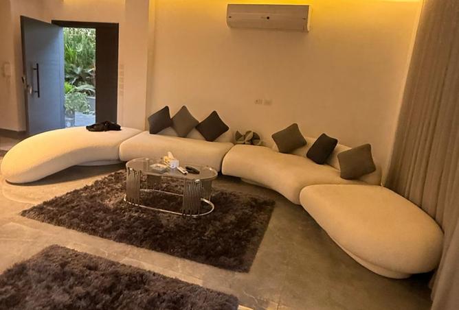 8194243 - Property Image 3