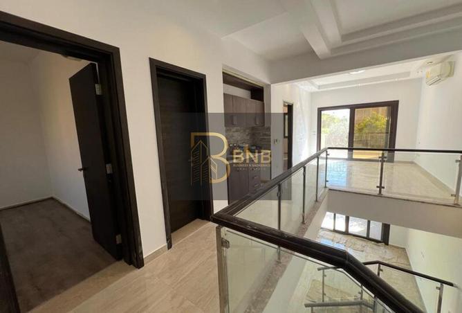 8016484 - Property Image 2