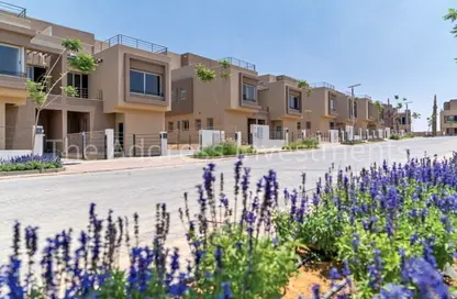 Townhouse - 4 Bedrooms - 3 Bathrooms for sale in Palm Hills New Cairo - 5th Settlement Compounds - The 5th Settlement - New Cairo City - Cairo