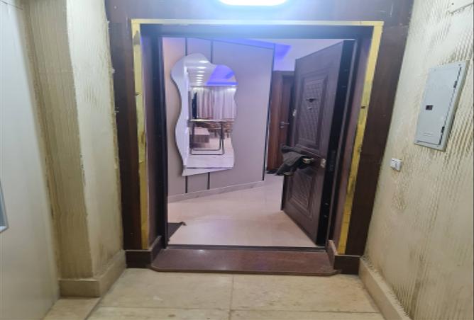 8040413 - Property Image 2