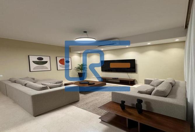 8120956 - Property Image 2
