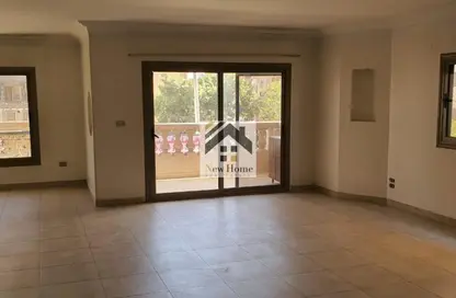 شقة - 3 غرف نوم - 2 حمامات للبيع في الهضبة العليا - المقطم - القاهرة