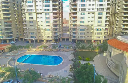 شقة - 4 غرف نوم - 3 حمامات للايجار في كمبوند انطونيادس - النزهة - حي شرق - الاسكندرية