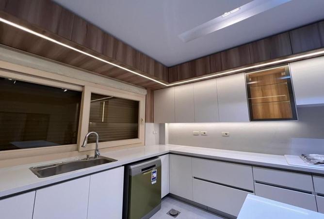 8196883 - Property Image 3