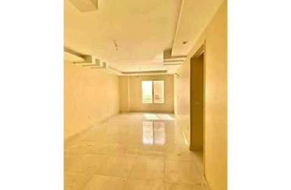 Apartment - 2 Bedrooms - 2 Bathrooms for sale in Zahraa El Maadi - Hay El Maadi - Cairo