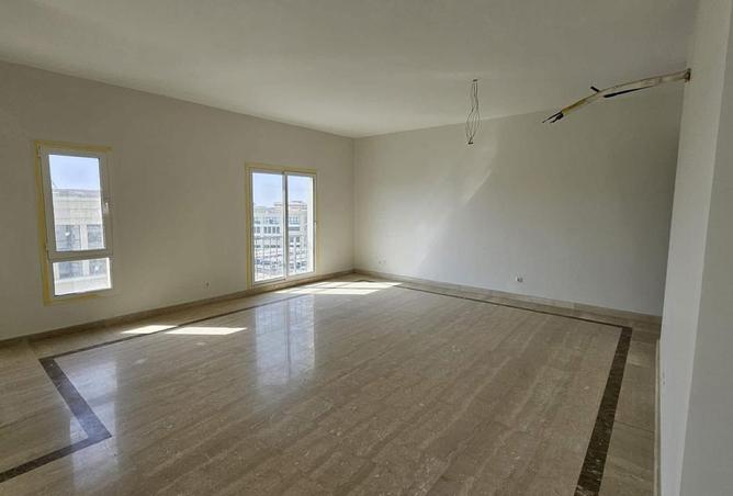 8013940 - Property Image 3