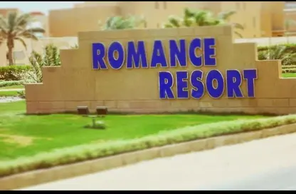 Chalet - 3 Bedrooms - 2 Bathrooms for sale in Bella Romance - Romance - Al Ain Al Sokhna - Suez