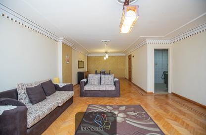 Apartment - 3 Bedrooms - 2 Bathrooms for rent in Kafr Abdo St. - Kafr Abdo - Roushdy - Hay Sharq - Alexandria
