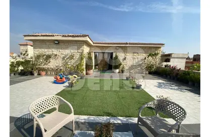 سطح - 2 غرف نوم - 1 حمام للبيع في مدينة الشروق - القاهرة