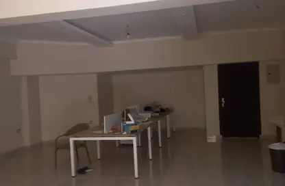 Office Space - Studio - 2 Bathrooms for rent in Al Shaimaa St. - Area F - Ganoob El Acadimia - New Cairo City - Cairo