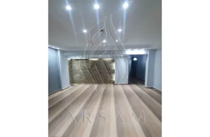 شقة - 3 غرف نوم - 2 حمامات للبيع في شارع زكريا احمد - البنفسج 5 - البنفسج - مدينة القاهرة الجديدة - القاهرة