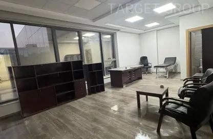 عيادة - استوديو - 2 حمامات للايجار في مول ويست بارك - محور 26 يوليو - مدينة 6 أكتوبر - الجيزة