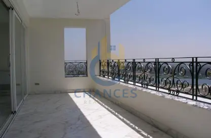 Apartment - 3 Bedrooms - 2 Bathrooms for sale in Cornish El Nile St. - Maadi - Hay El Maadi - Cairo