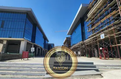Office Space - Studio - 1 Bathroom for sale in Golden Gate - South Teseen St. - The 5th Settlement - New Cairo City - Cairo