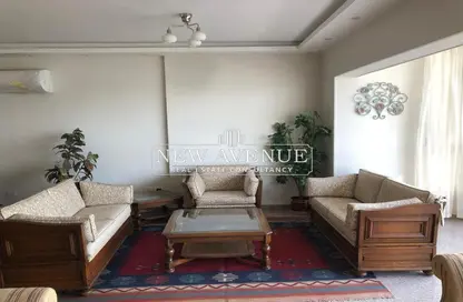 Apartment - 3 Bedrooms - 3 Bathrooms for rent in Nile Corniche St. - Garden City - Cairo