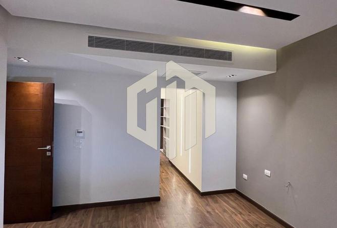 8246127 - Property Image 3