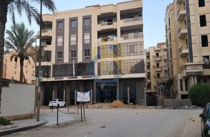 Apartment - 3 Bedrooms - 3 Bathrooms for sale in 10th Sector - Zahraa El Maadi - Hay El Maadi - Cairo
