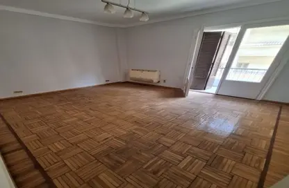 Apartment - 2 Bedrooms - 1 Bathroom for rent in Al Morsaleen St. - Zamalek - Cairo