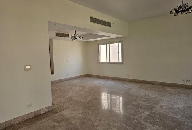 8310718 - Property Image 3