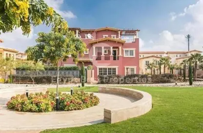 Villa - 6 Bedrooms - 6 Bathrooms for sale in Hyde Park - New Cairo City - Cairo