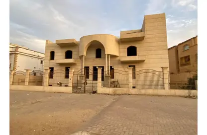 شقة - 3 غرف نوم - 3 حمامات للبيع في شارع البستان - الحي التاسع - الشيخ زايد - الجيزة