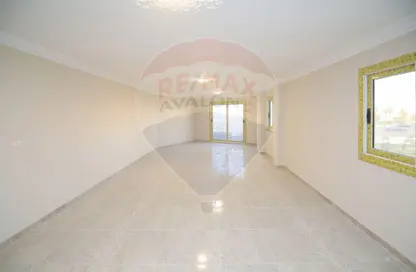 Apartment - 3 Bedrooms - 2 Bathrooms for sale in Smouha - Hay Sharq - Alexandria