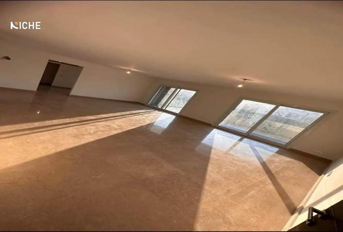 8028034 - Property Image 2